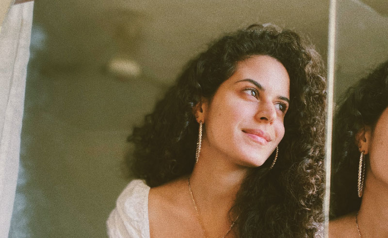 Sudan’s Nadine El Roubi is a Picture of Positivity on Soulful New Single ‘Gr8ful’
