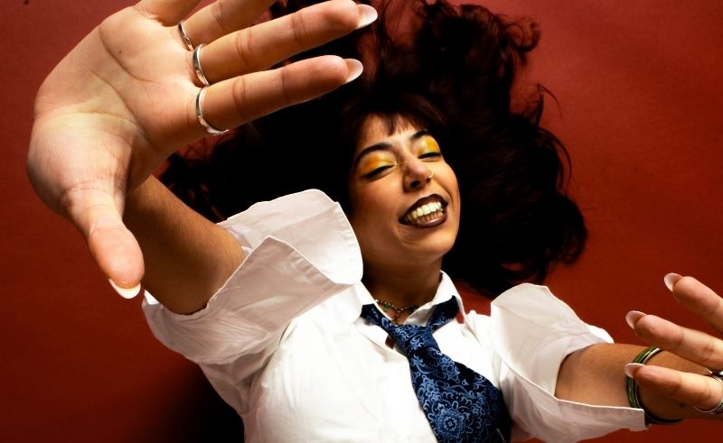 HANA Searches For Home Between UK & Egypt in ‘Can You Understand Me?’