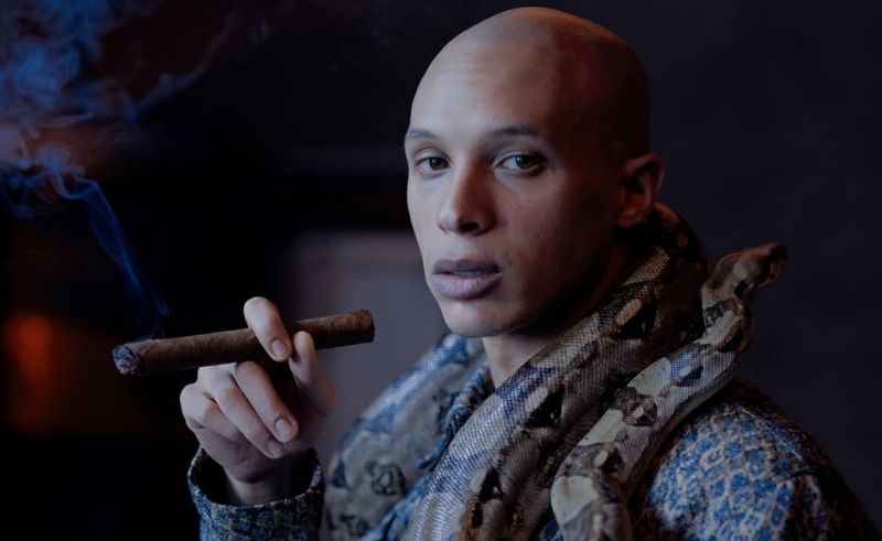 حُسين يعود إلى الراب الخالص بثقة وحدّة في صُنصيات ٢